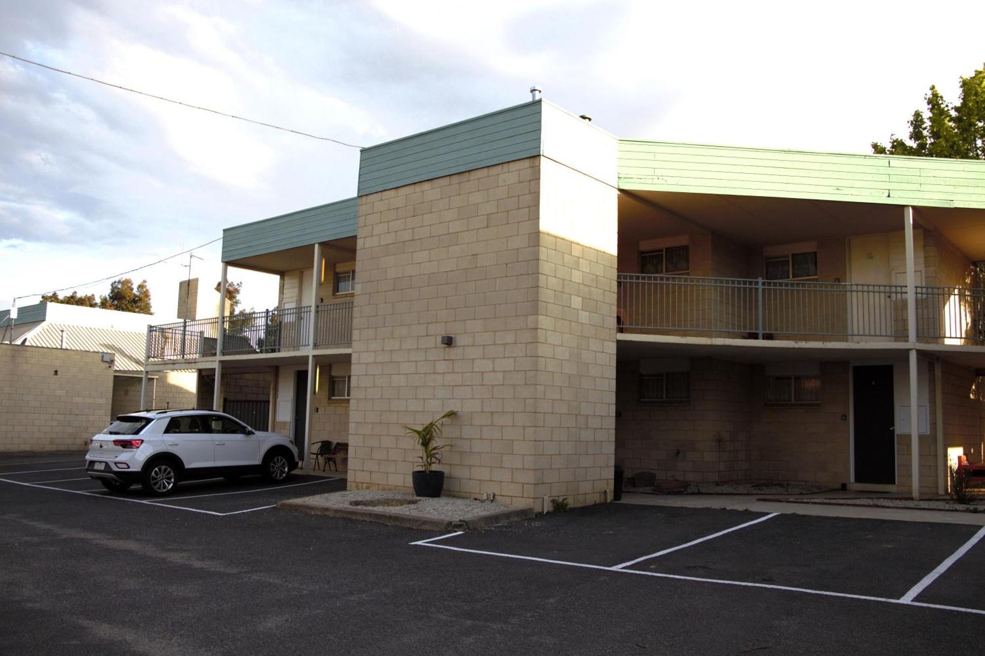 Bendigo Motor Inn Kangaroo Flat Екстериор снимка